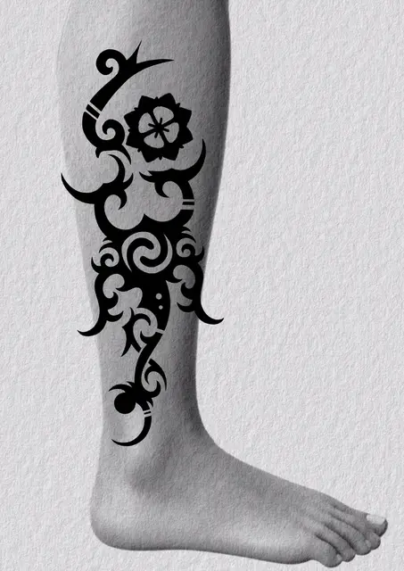 Diseño de tatuaje polinesio disponible para reservar samoano con niho mano y tramas densas, dibujado por Leo Martínez en Koru Tatau · A Sailor's Grave Tattoo Barcelona, Granollers.