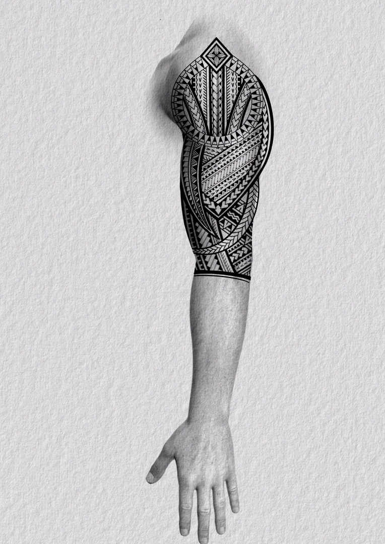 Diseño de tatuaje polinesio disponible para reservar tribal polinesio con bandas geométricas, dibujado por Leo Martínez en Koru Tatau · A Sailor's Grave Tattoo Barcelona, Granollers.
